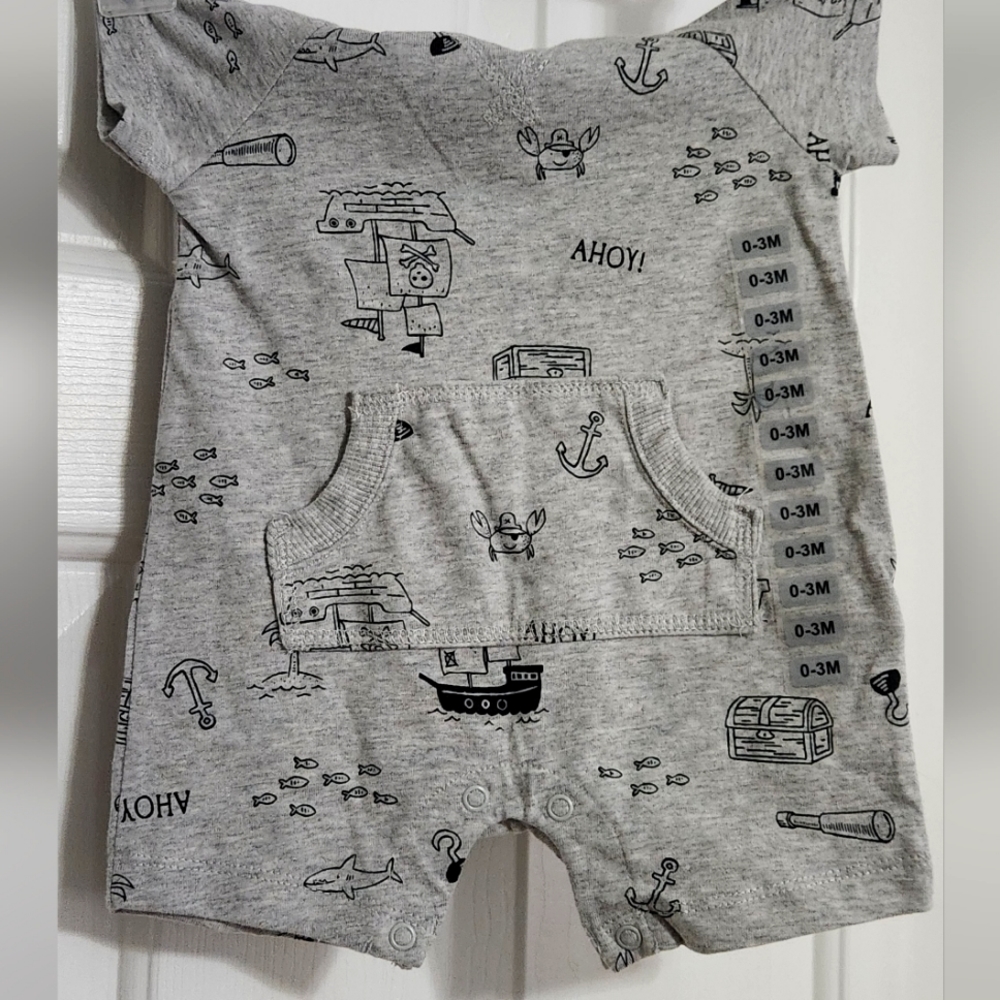 New with tags Carter’s Pirate anchor sharks Hooded Onesie 0-3 months